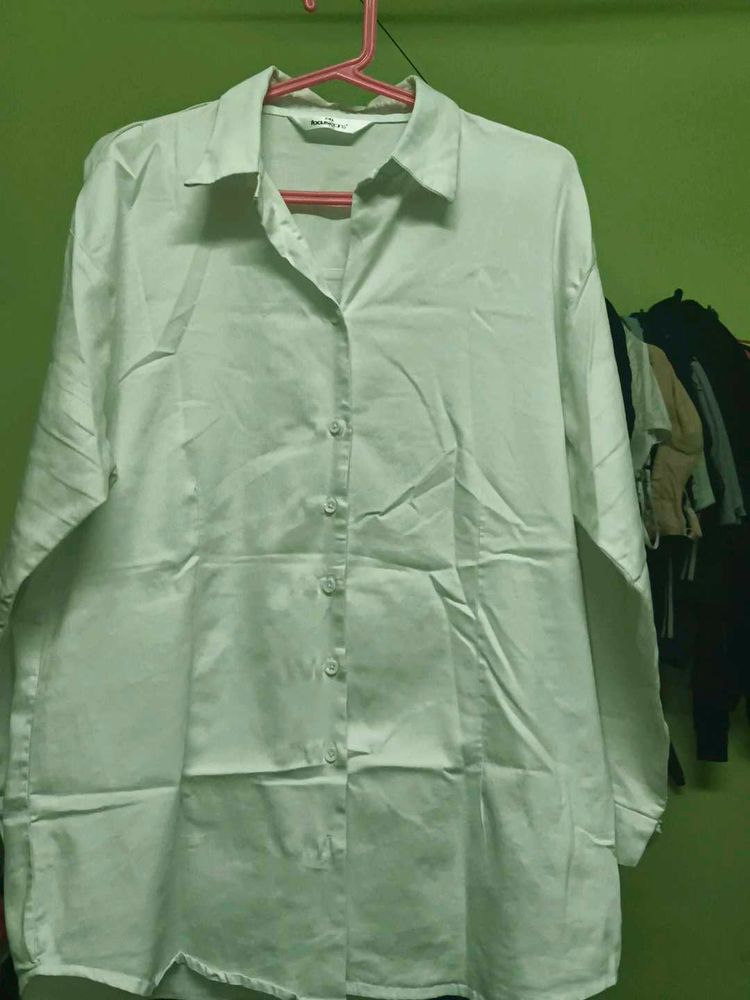 Woman Regular Fit Solid Curved Collar Formal Shirt