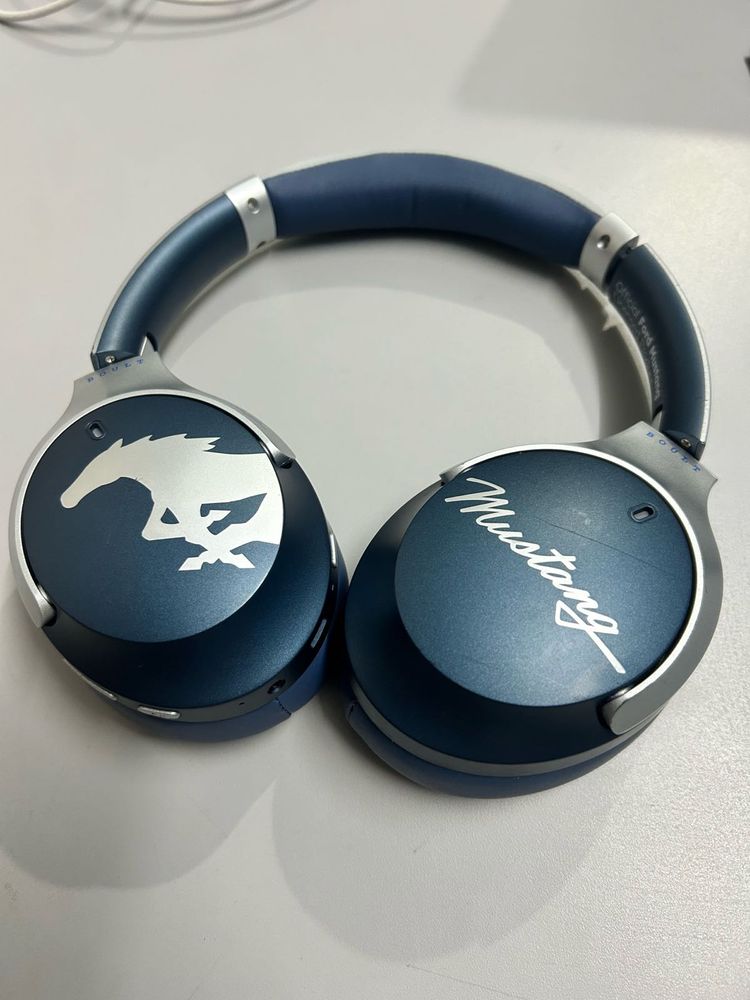 GoBoult Mustang Headphones