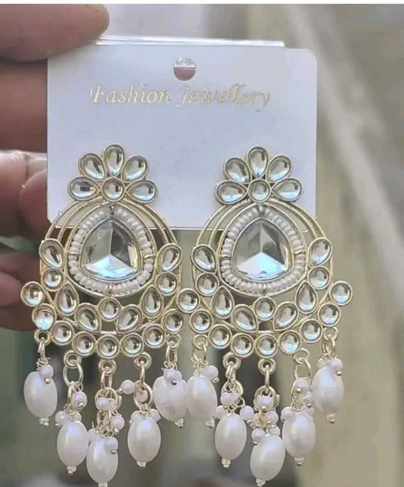Earings