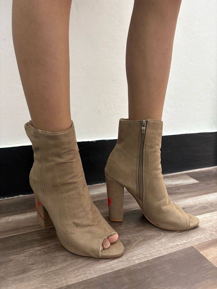 Block Heels Open Toes Boots
