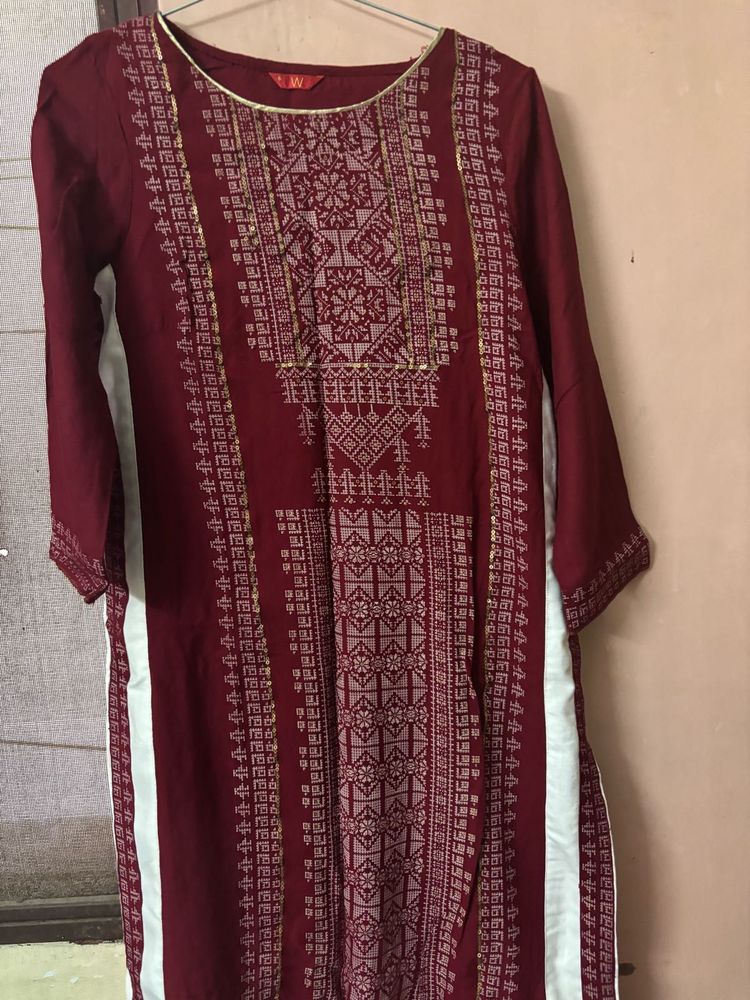 Elegant Maroon Kurta