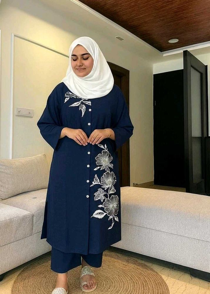 Elegant Floral Women's Kurta Set