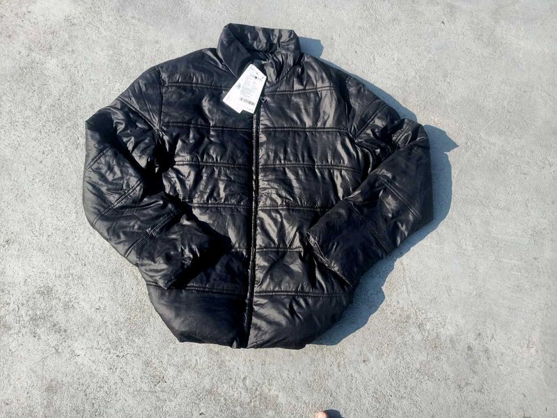 Puffer Jacket - Black