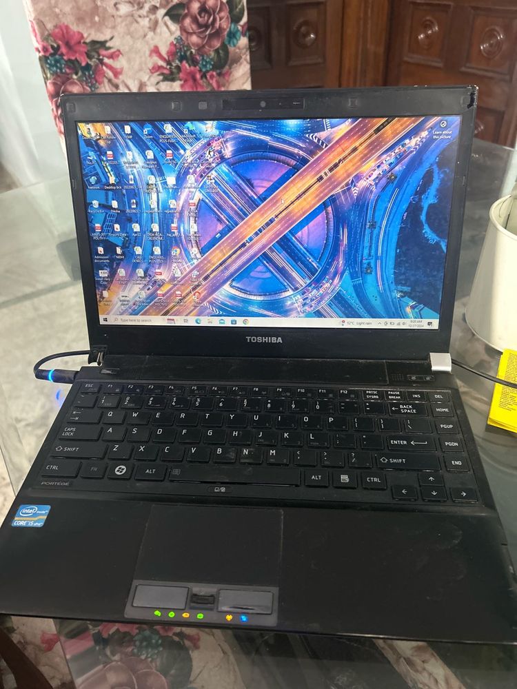 Toshiba Core i5-2nd gen light Weight Laptop