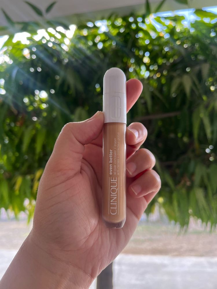 Clinique Even Better All-Over Concealer + Eraser