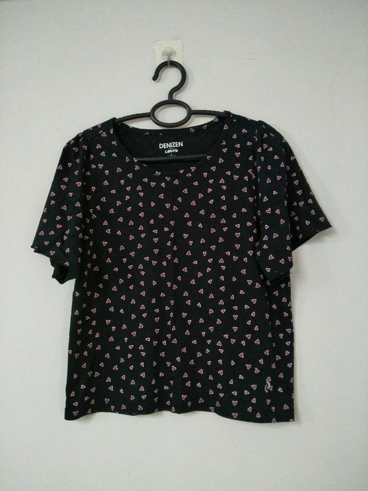 Levi&#39;s Graphic Tee