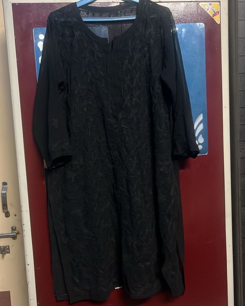 Black Embroidered Kurta