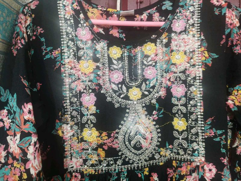 Naira Cut Kurti