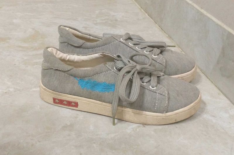 Casual Grey Sneakers👟