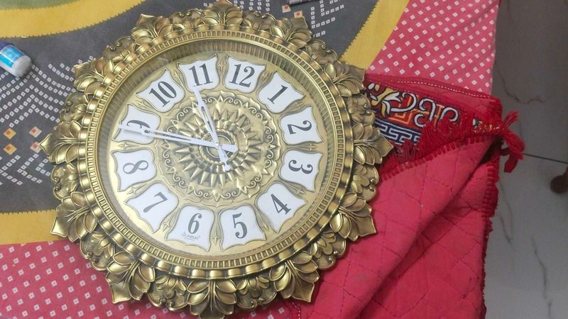 Antique Golden colour Plastic Wall Decor Clock