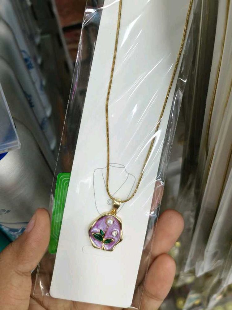 Floral Cameo Necklace