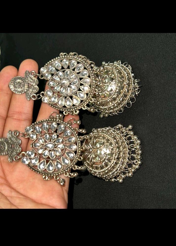Earings