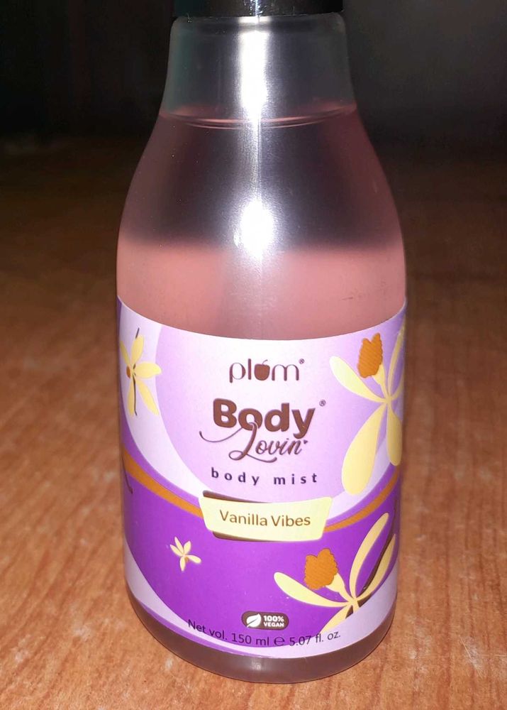 Plum BodyLovin&#39; Vanilla Vibes Body Mist - 150ml