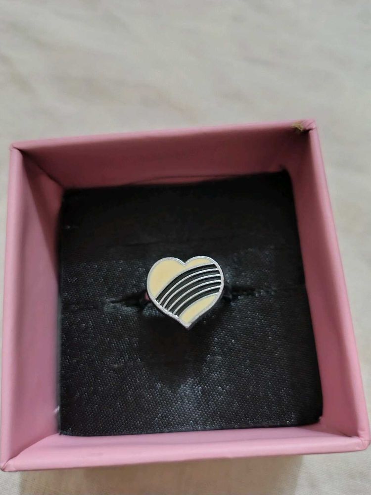 Trendy Heart Shaped Ring