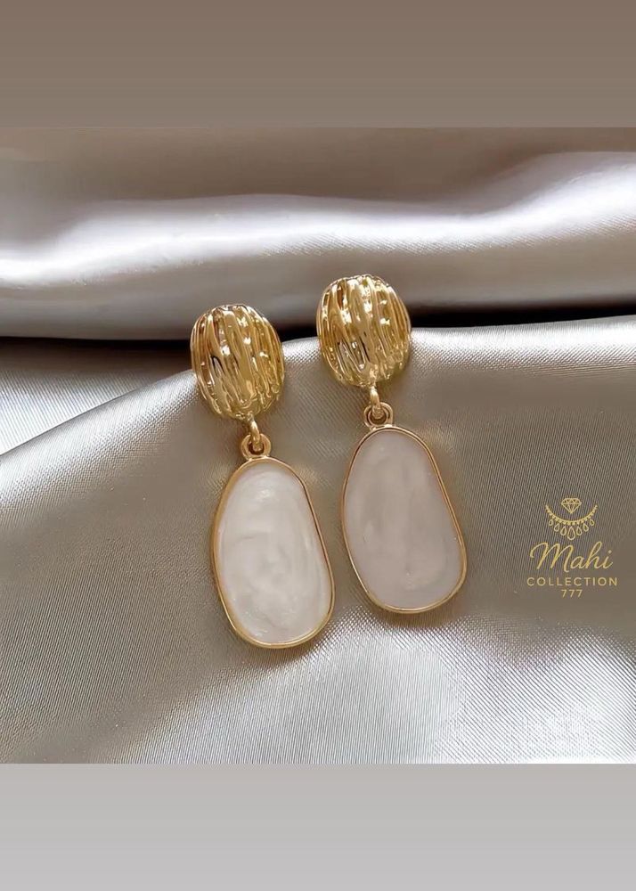 Dangle Earrings