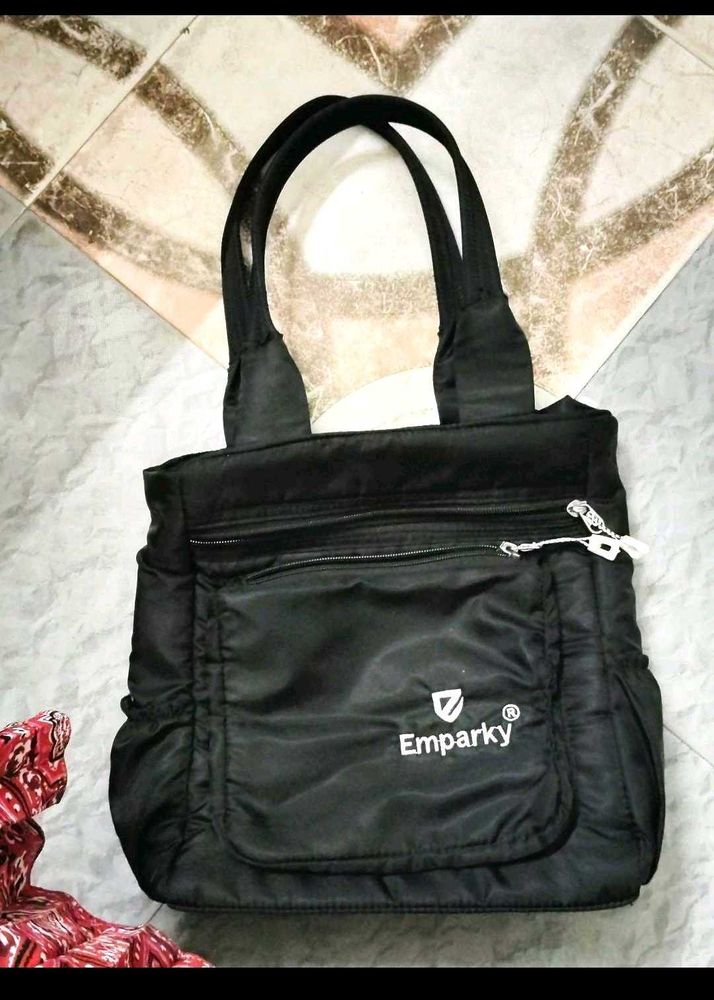 Very Spacious Handbag