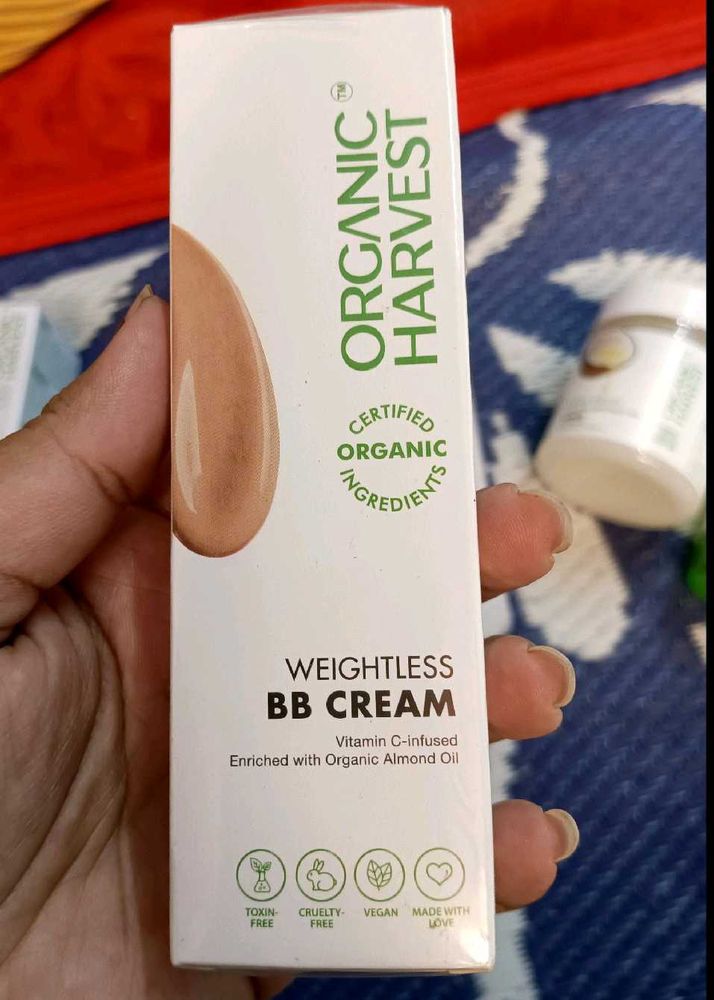 Organic Harvest Weightless L BB Cream
