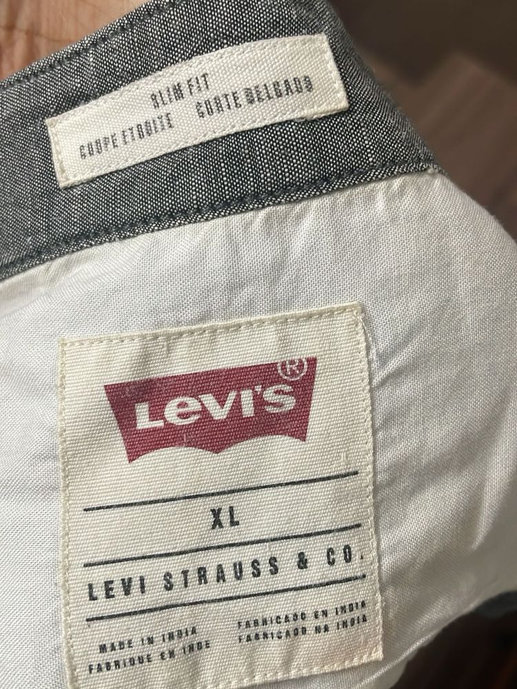 Levis Shirt