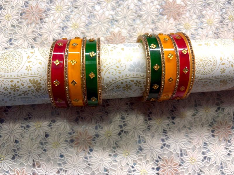 COLORFUL BANGLE SET