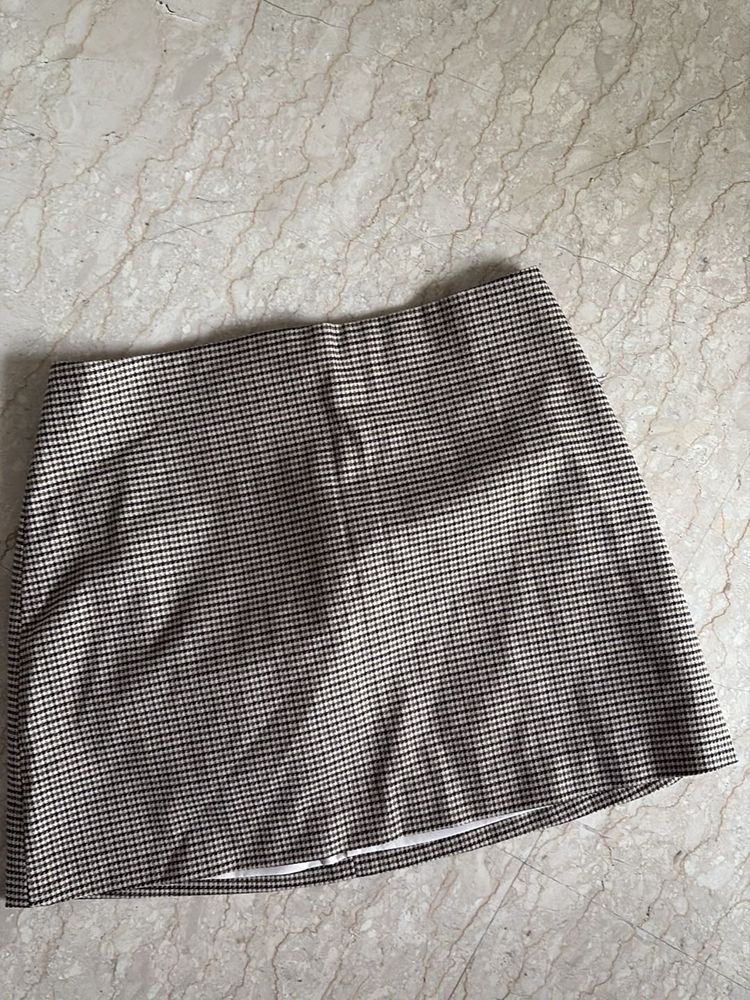 H&amp;M Checkered Mini Skirt