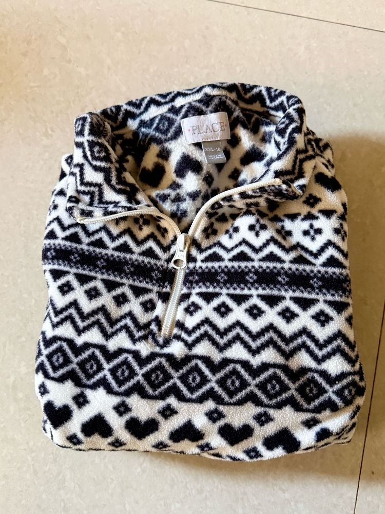 Cozy Patterned Fleece sweater for winger