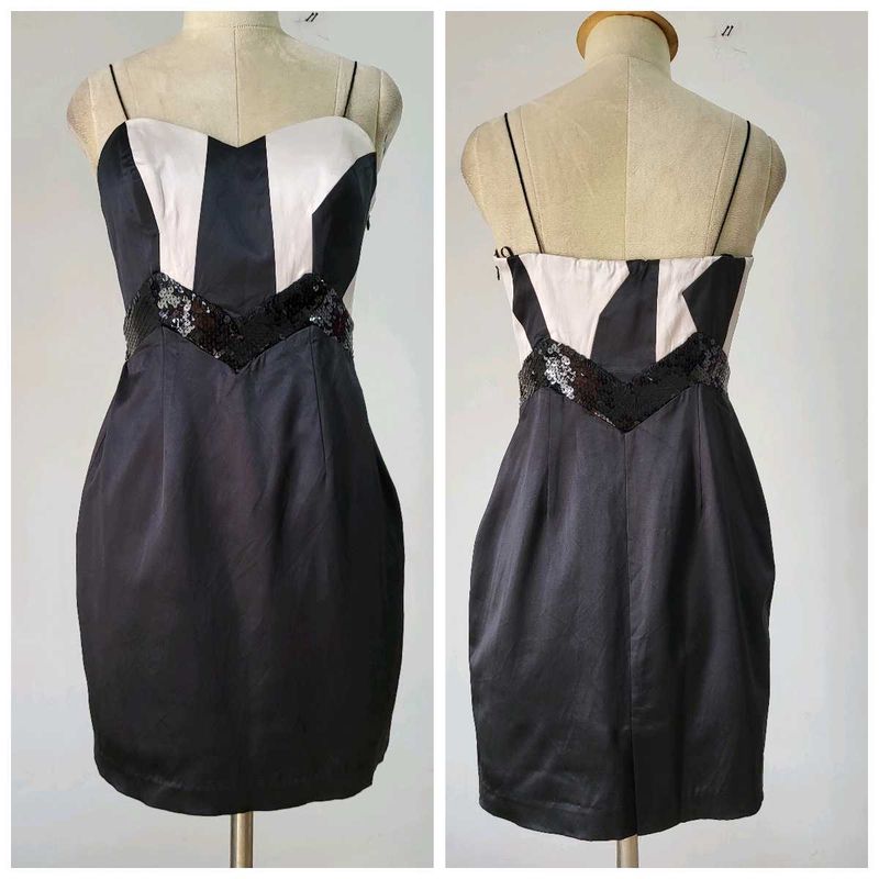 dress  Length  31 Inches