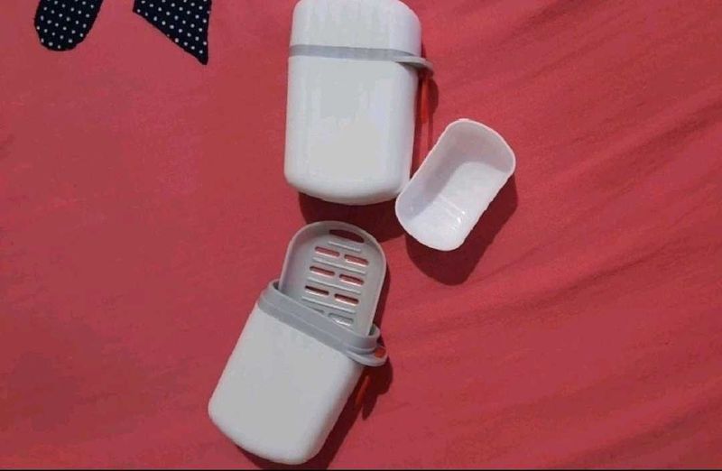 TRAVEL SOAP BOX