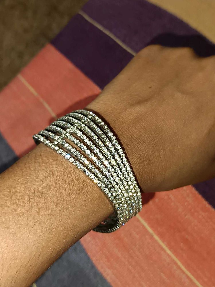 Beautiful And Elegant Stone Hand Bracelet