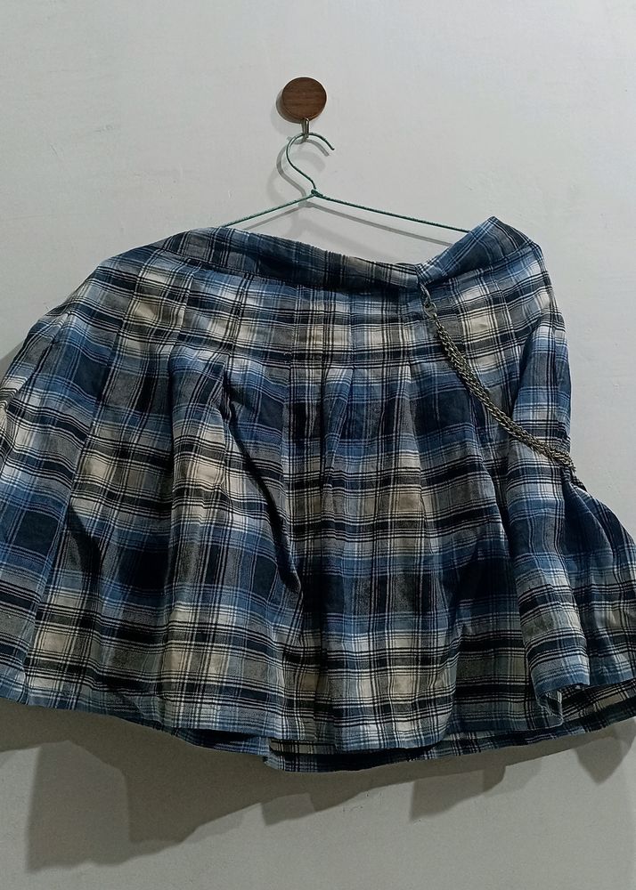 Zudio mini skirt