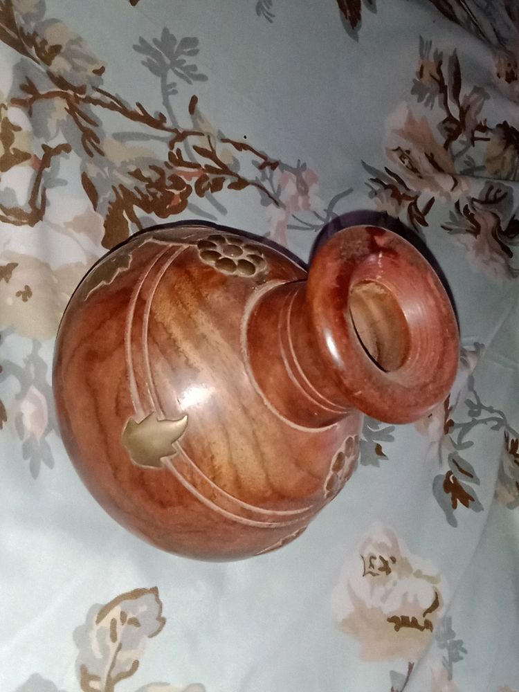 Wooden Artificial Flowers  Vase