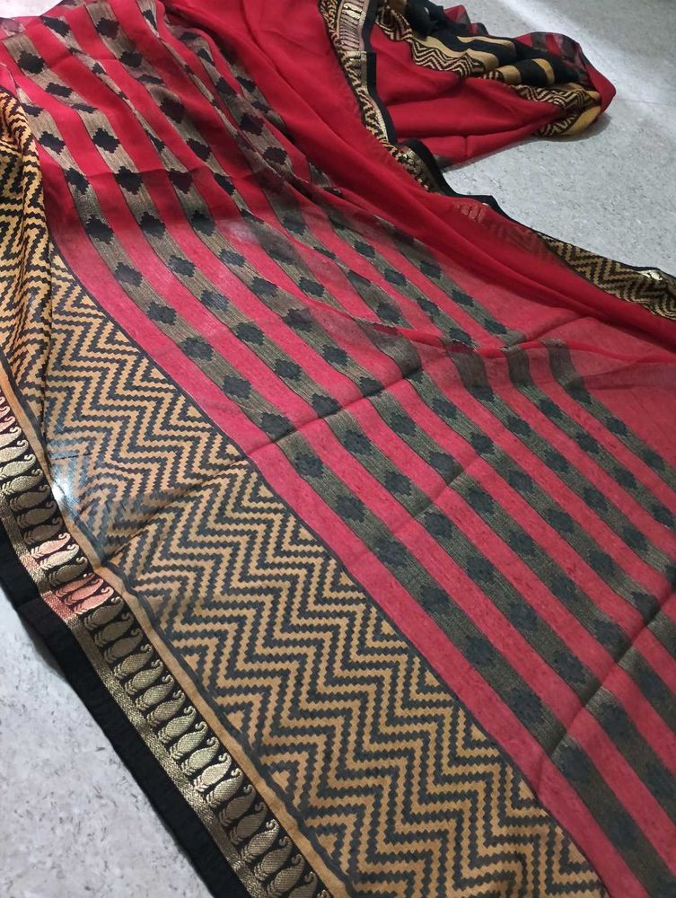 Elegant Red &amp; Black Saree