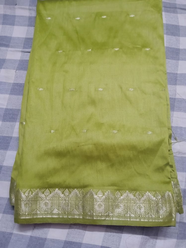 green beautiful designs sareewith silk and part 2