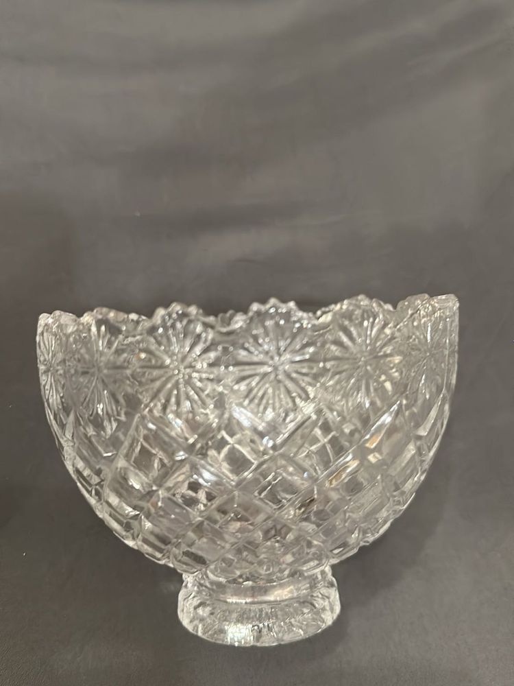 Hi-Luxe “Stunner” Crystal Glass Bowl