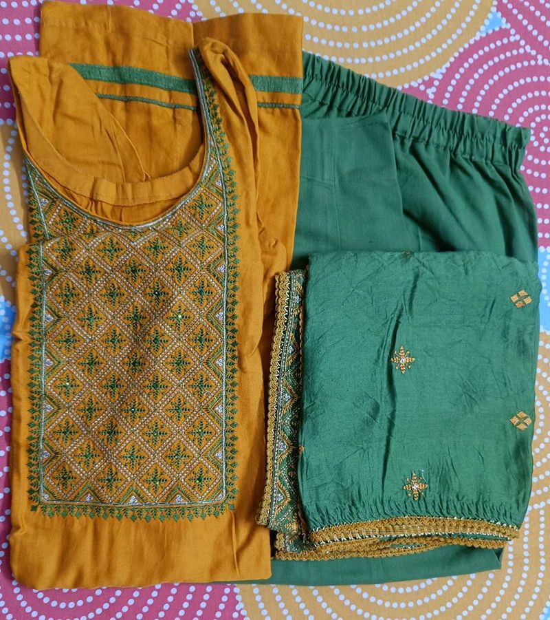 Suit L Size