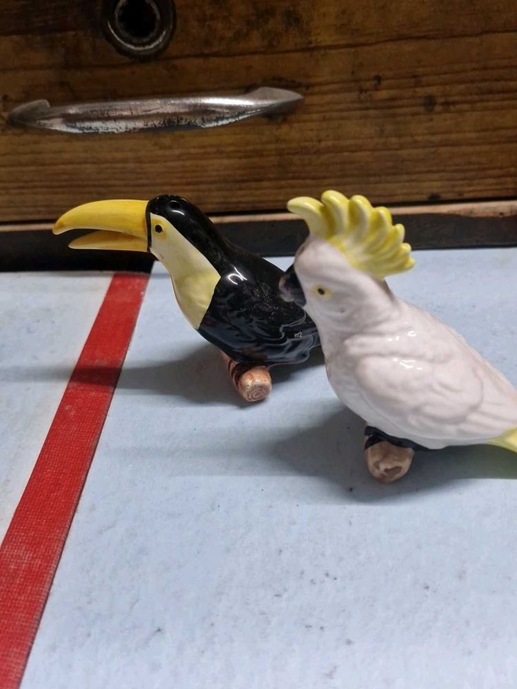 Bird Figurines Salt And Pepper Set