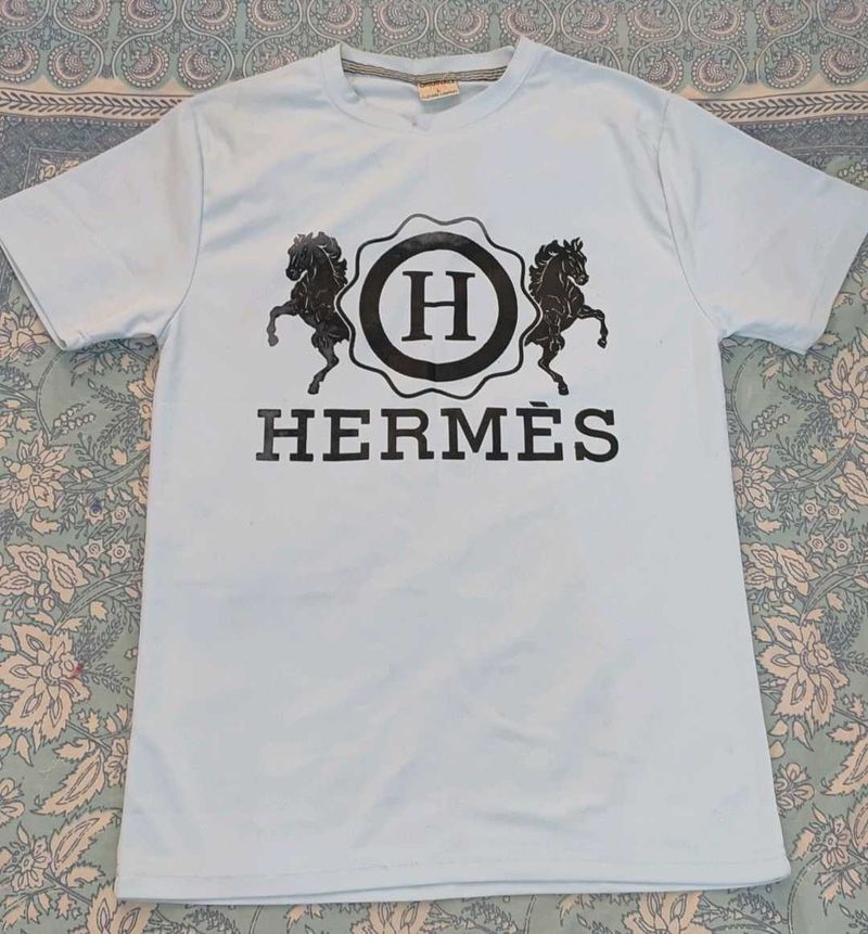 Hermes Graphic Tee light blue 🫶