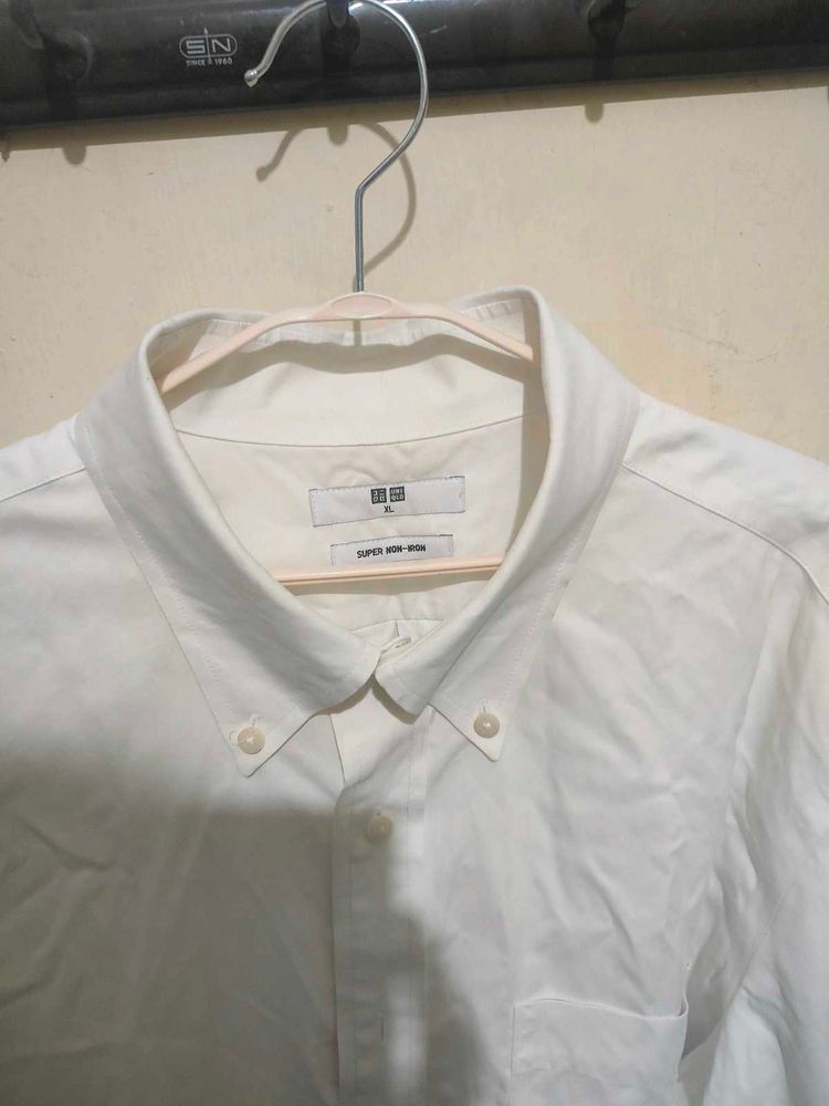 Uniqlo White  Premium Shirt