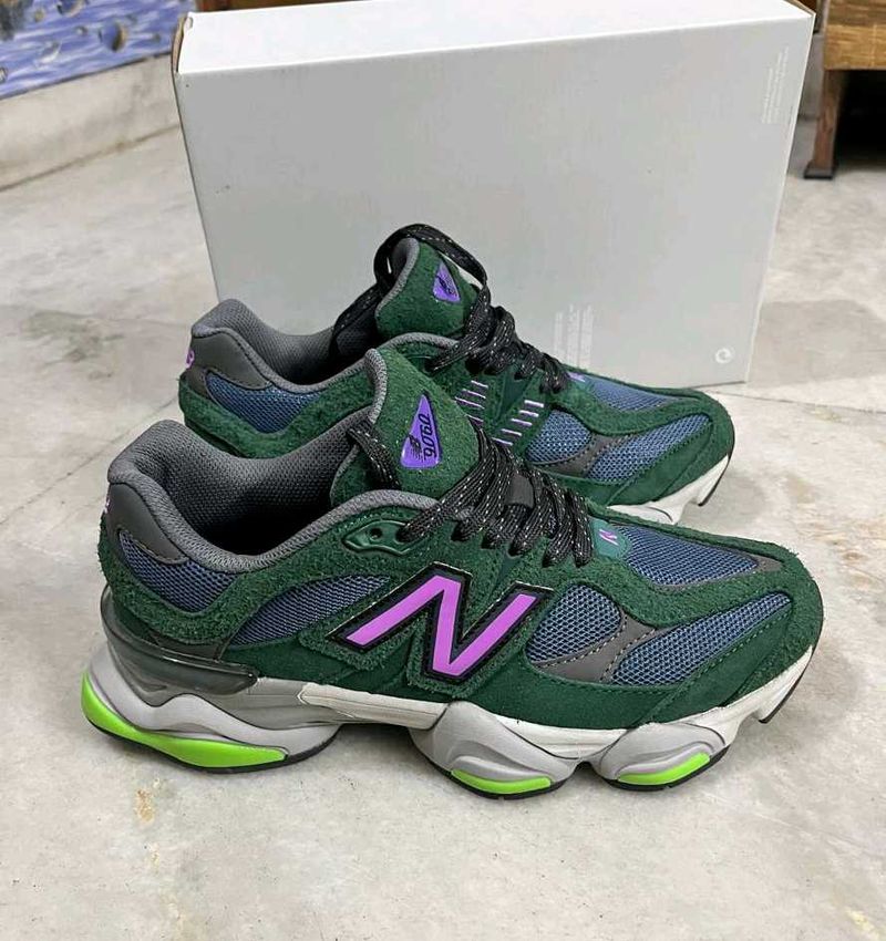 NEW BALANCE 9060 NIGHTWATCH GREEN UK 7.5
