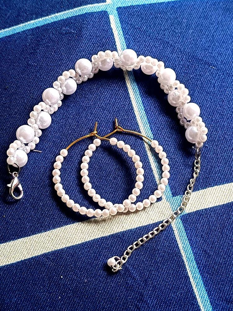 Pearl earrings and bracelet an