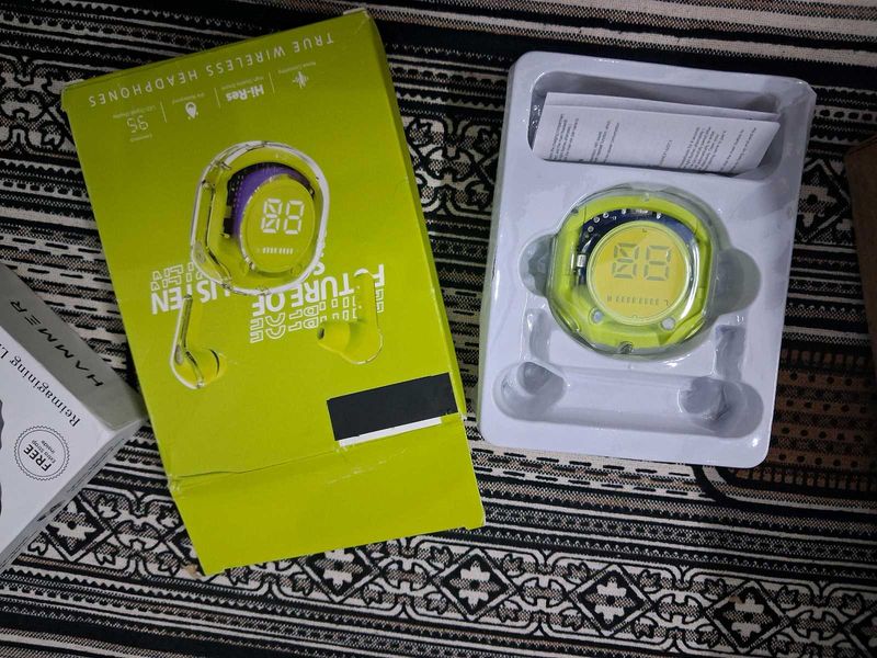 Earbuds New