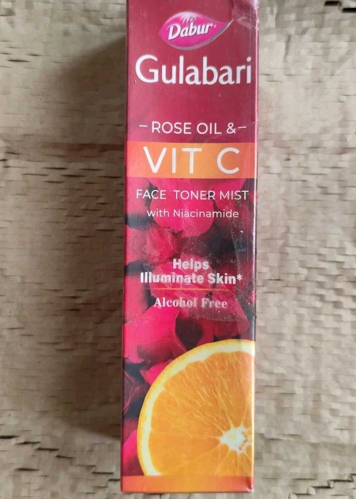 Dabur Gulabari Face Toner