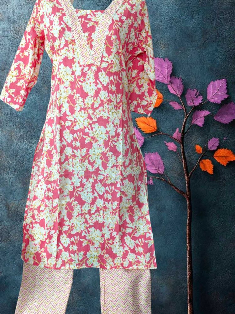 Beautiful ❤️ Kurti Pant Set