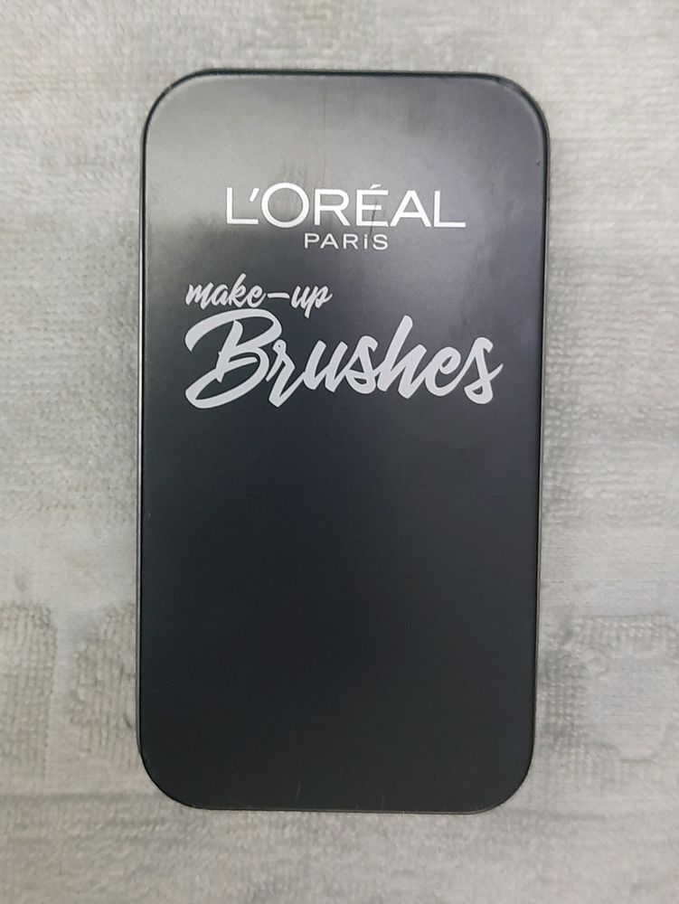 L&#39;Oreal Makeup Brushes- New &amp; Unused