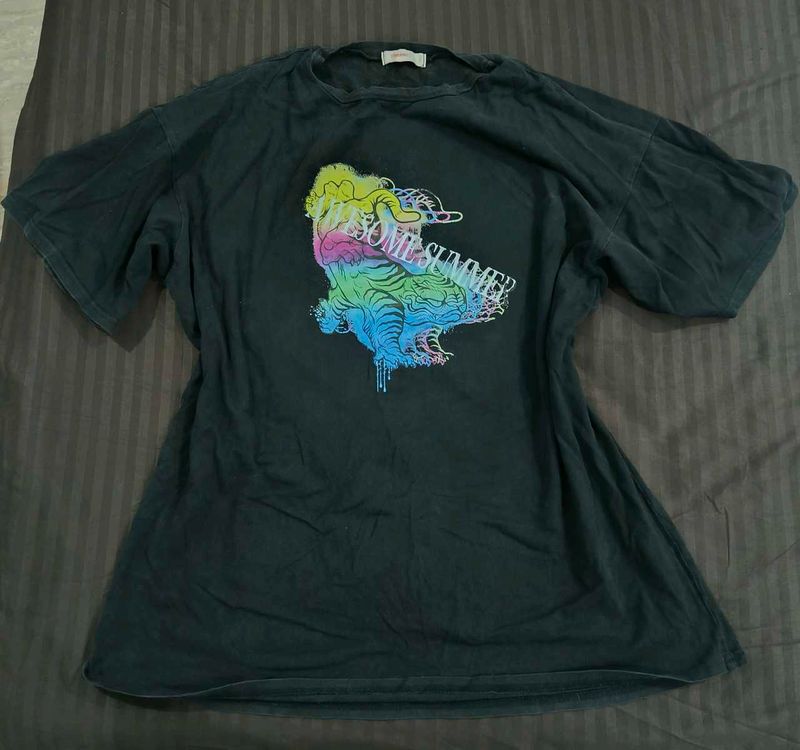 Graphic urbanic print long tshirt