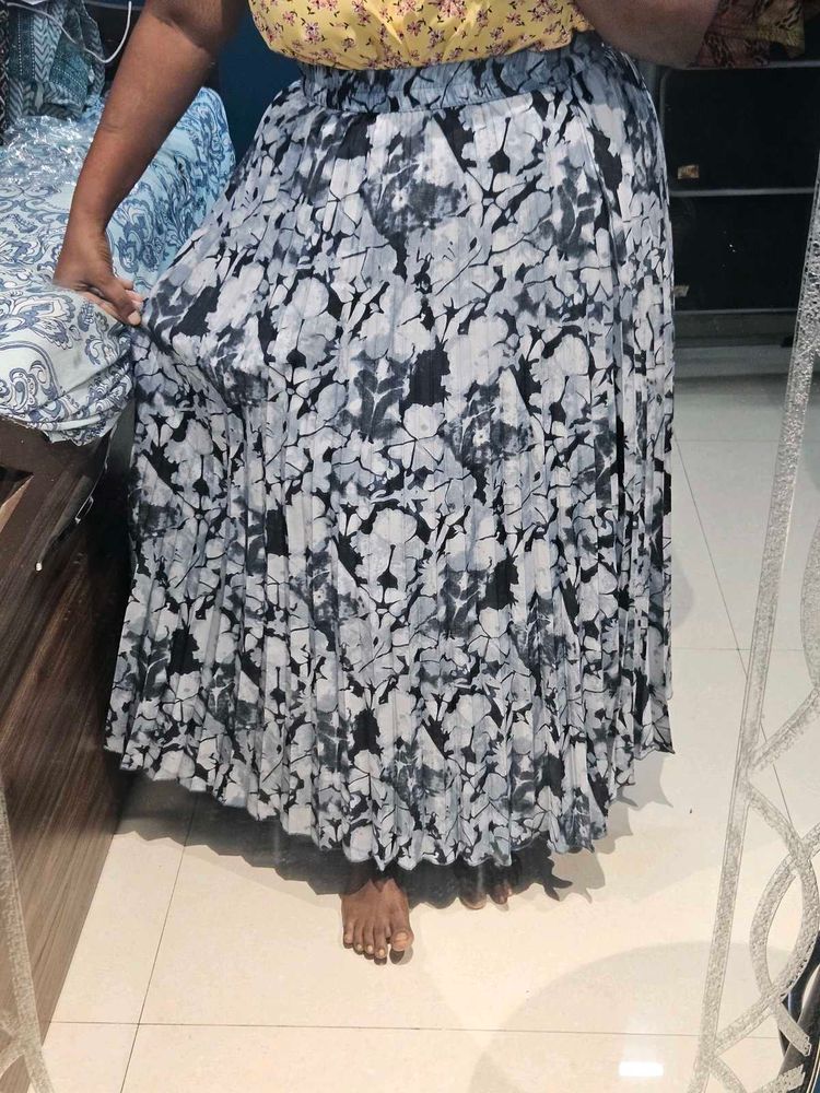 Accordian Skirt