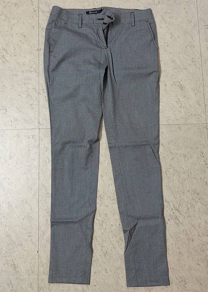 Annabelle - Women Grey Checked Trouser