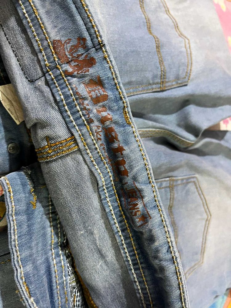 Jeans