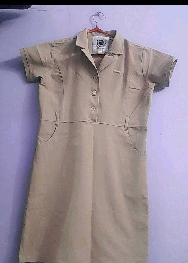 dress with belt