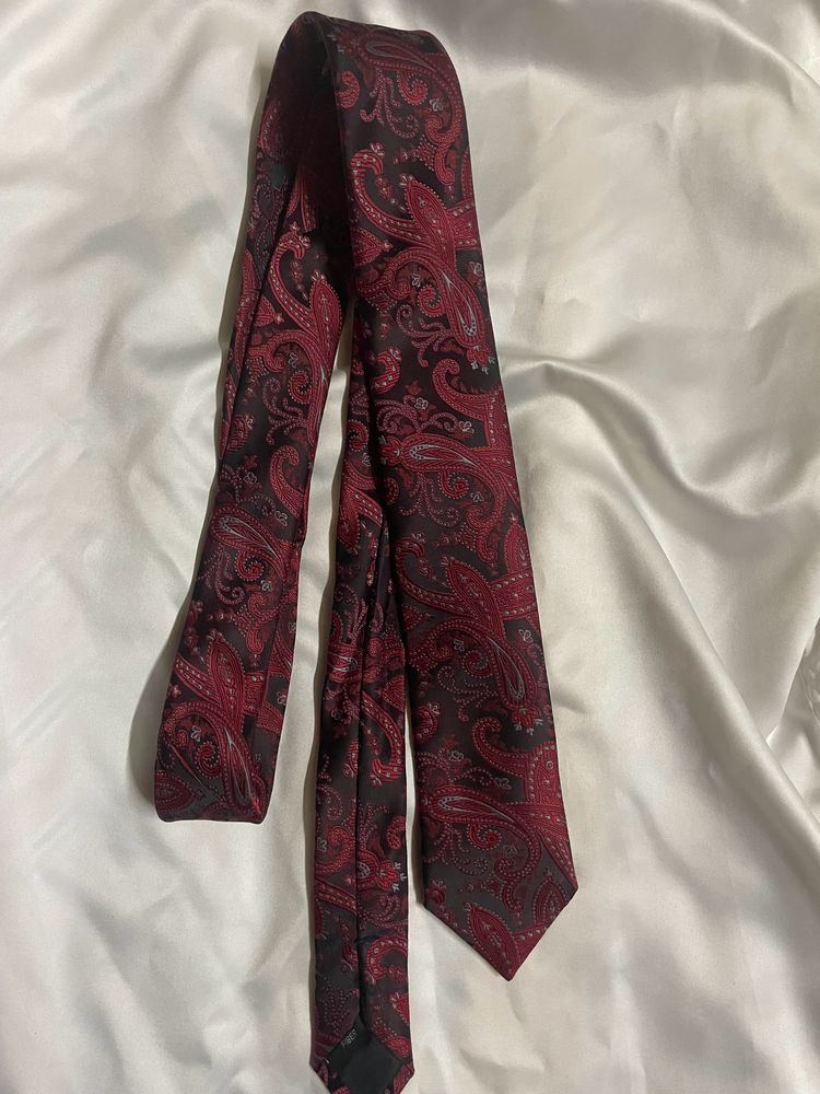Red Paisley Print Necktie