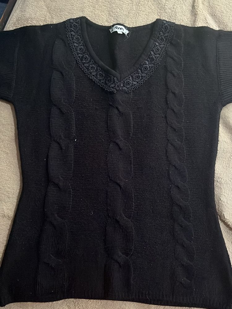 Woolen Black Top